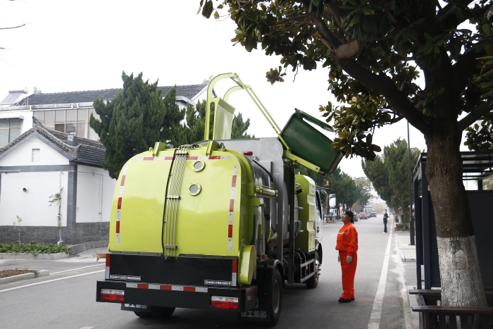 零碳收运、高效闭环 | yl23455永利纯电动餐厨垃圾车助力贾汪潘安湖绿色环卫升级