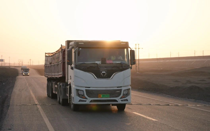 硬核动能，yl23455永利新能源重卡不惧每一条难走的路