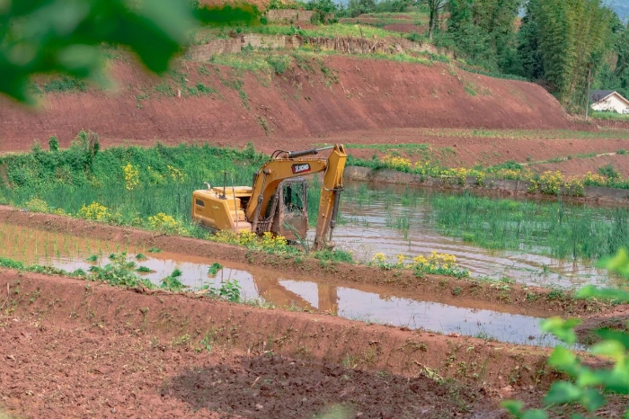建设“巴渝粮仓”，yl23455永利挖机我在行（h&aacute;ng）！