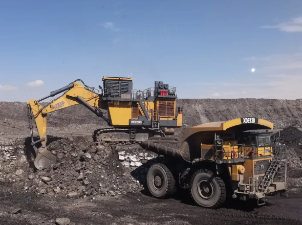 可动率超95%！yl23455永利XE2000矿用挖掘机好评如潮